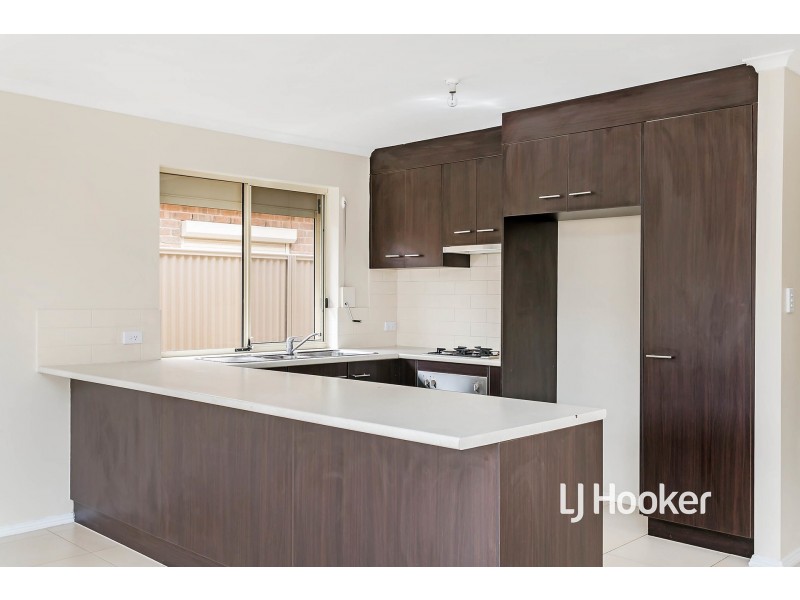 13 Inglewood Street, Mansfield Park SA 5012