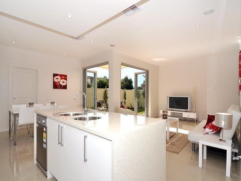 24 Everard Avenue, Keswick SA 5035