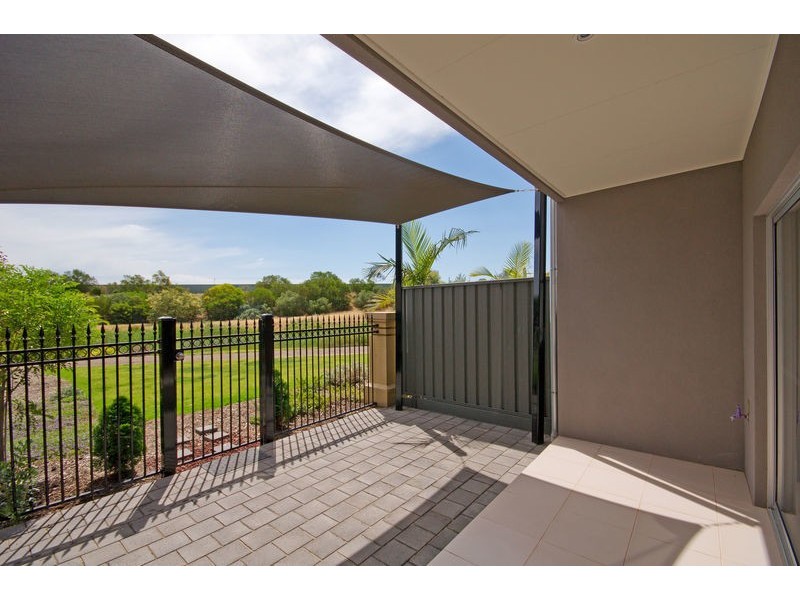 4 Northcote Walk, Mawson Lakes SA 5095