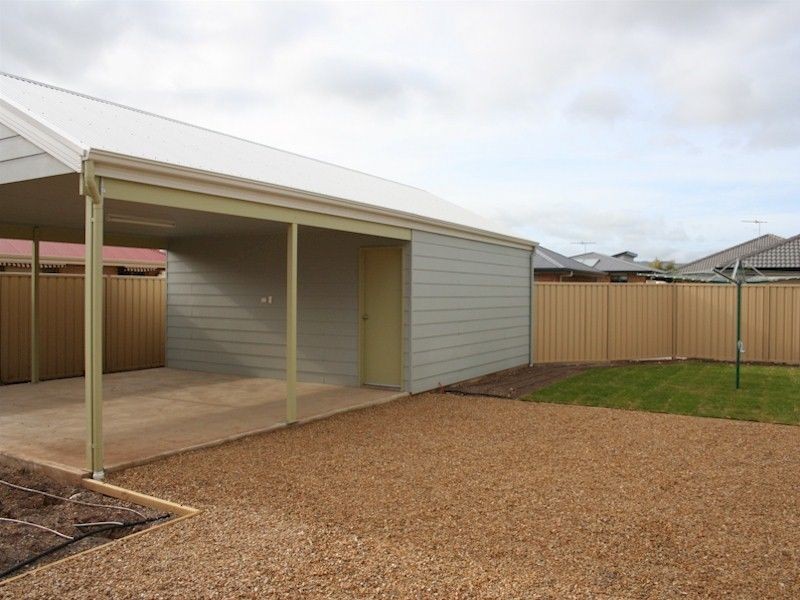 33 Dover Street, Aldinga Beach SA 5173