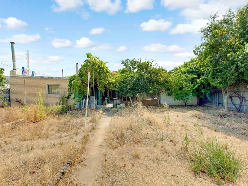 13 John Street, Flinders Park SA 5025