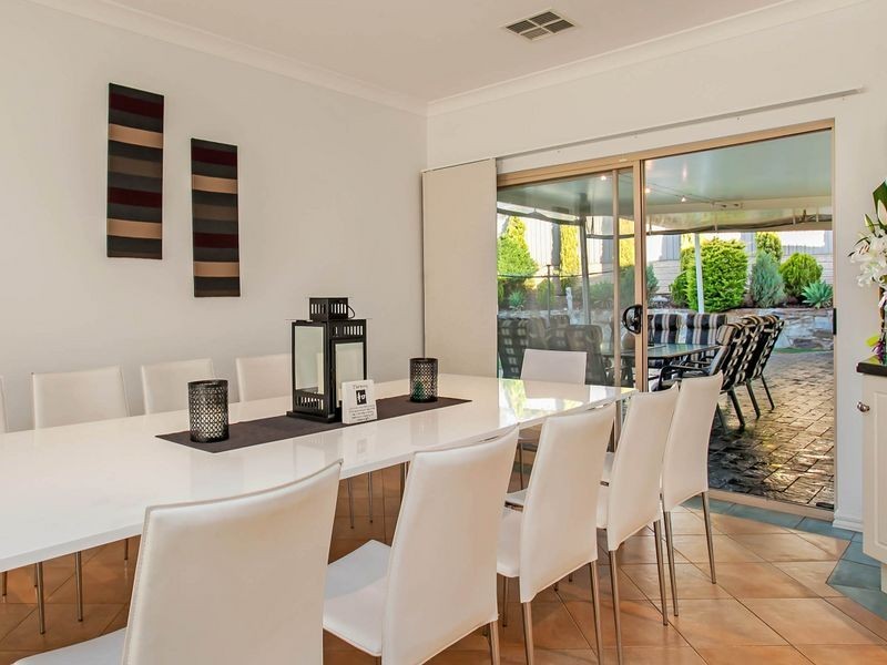 10 Portsmouth Parade, Gulfview Heights SA 5096