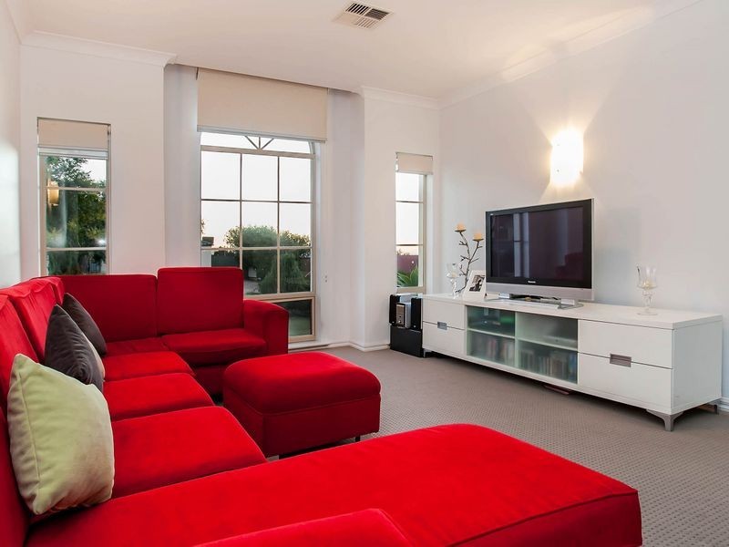 10 Portsmouth Parade, Gulfview Heights SA 5096