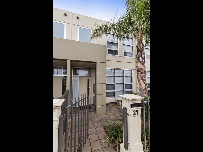 27 Ray Street, Findon SA 5023