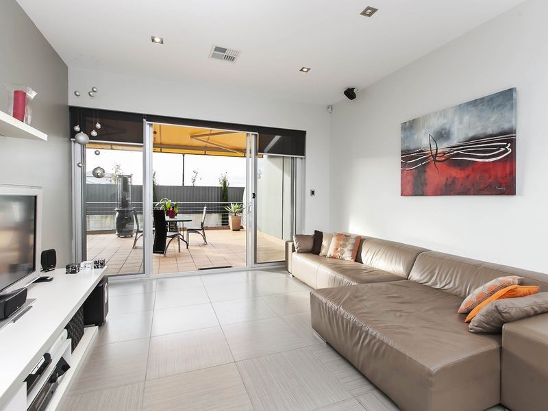 27 Ray Street, Findon SA 5023