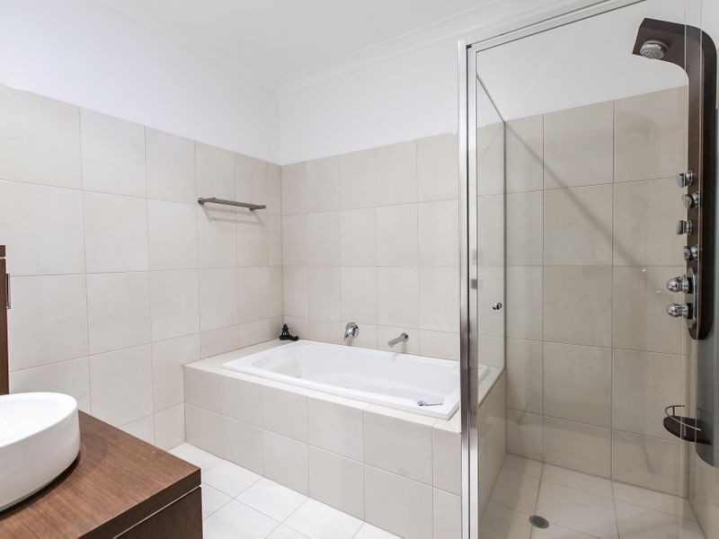 27 Ray Street, Findon SA 5023