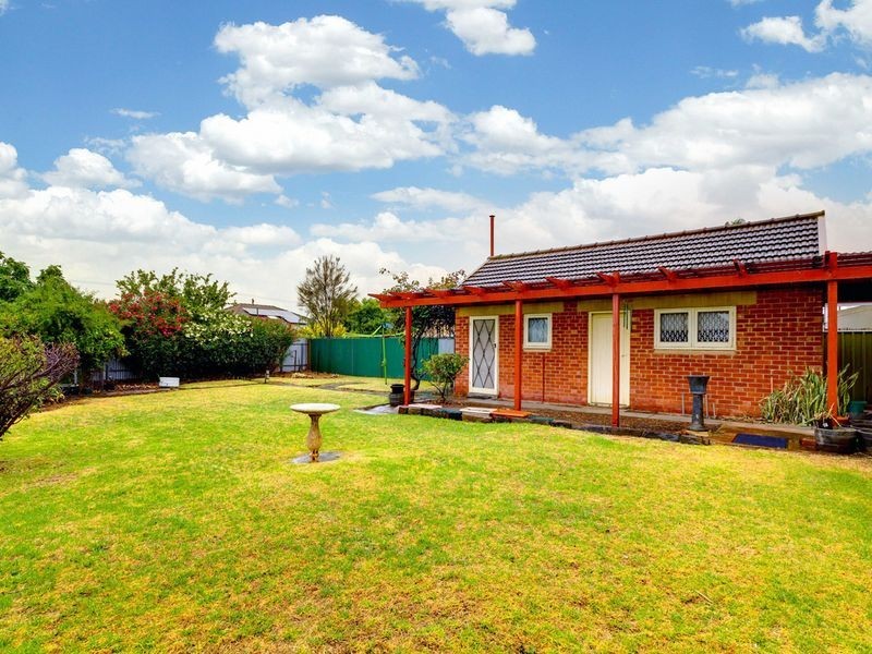 1 Rushworth Avenue, Brooklyn Park SA 5032