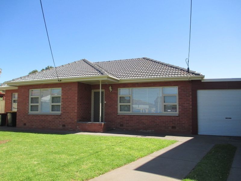 9 Stott Crescent, Brooklyn Park SA 5032