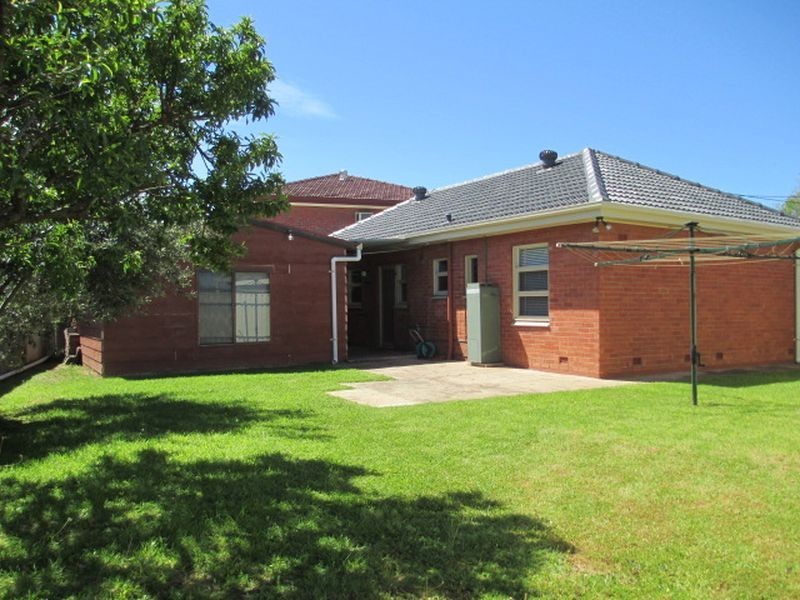 9 Stott Crescent, Brooklyn Park SA 5032