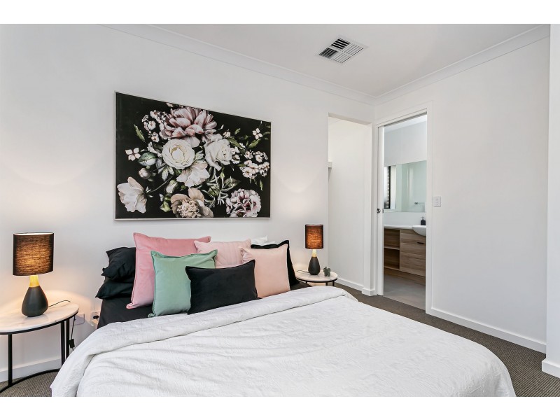 2/6a John Street, Flinders Park SA 5025