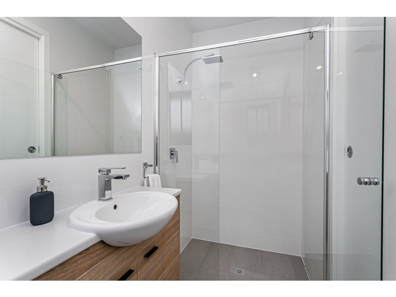 2/6a John Street, Flinders Park SA 5025