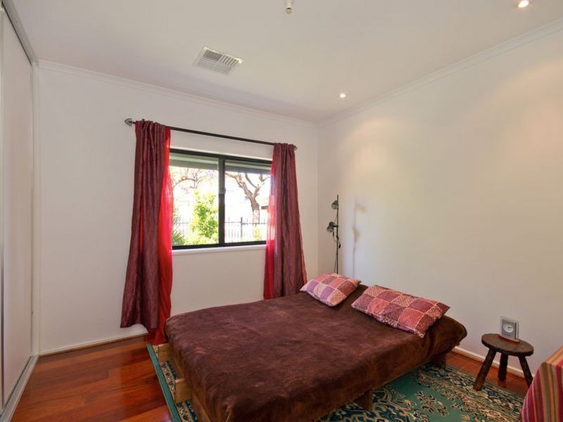 17 Macquarie Avenue, Hillcrest SA 5086