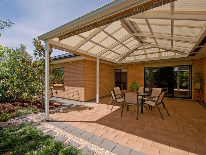 17 Macquarie Avenue, Hillcrest SA 5086