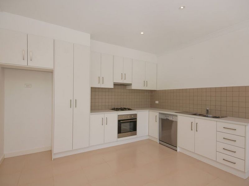 4 Northcote Walk, Mawson Lakes SA 5095