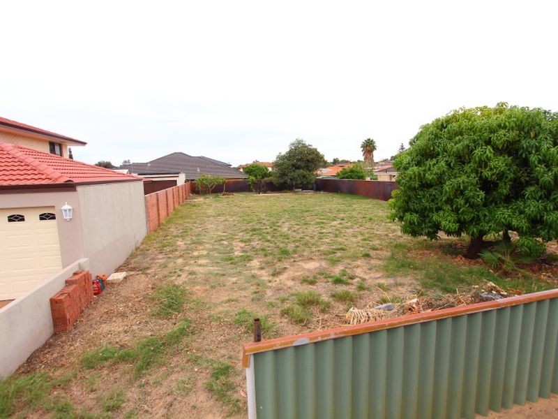 99 Jones Street, Stirling WA 6021