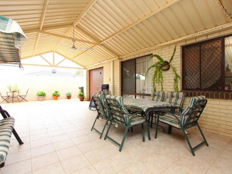 99 Jones Street, Stirling WA 6021