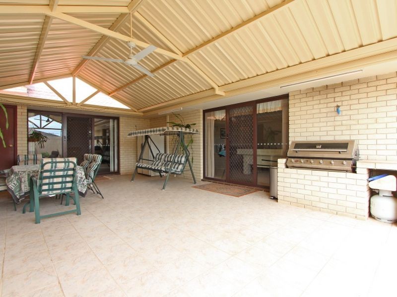 99 Jones Street, Stirling WA 6021