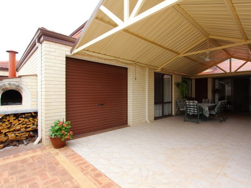 99 Jones Street, Stirling WA 6021