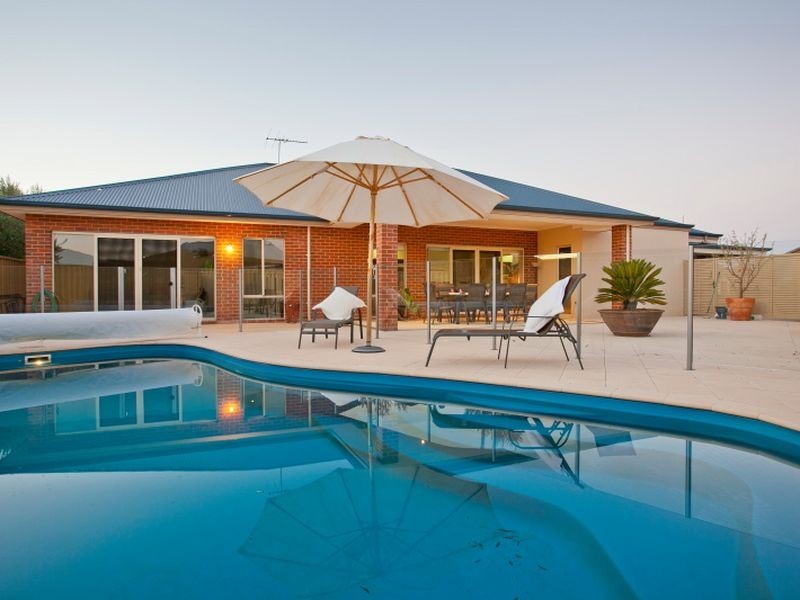 21 Daleford Way, Southern River WA 6110