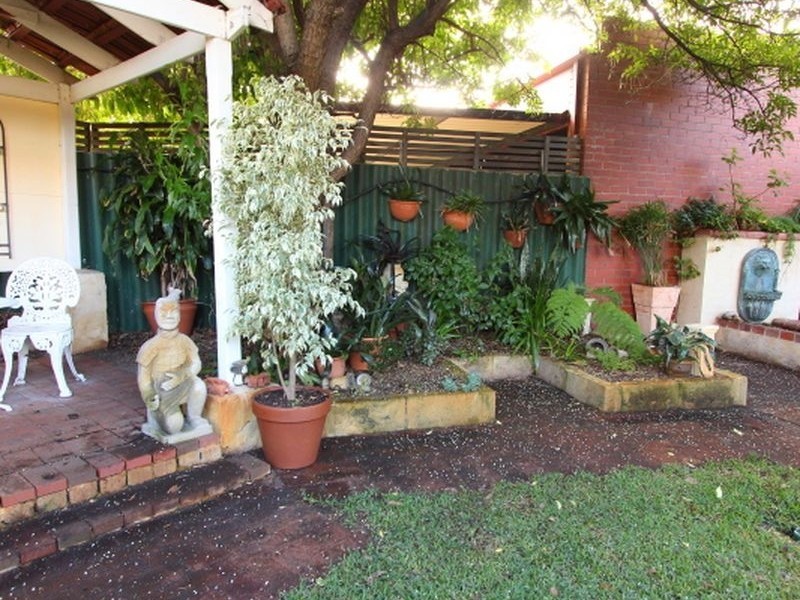 37 Peachey Avenue, Kewdale WA 6105