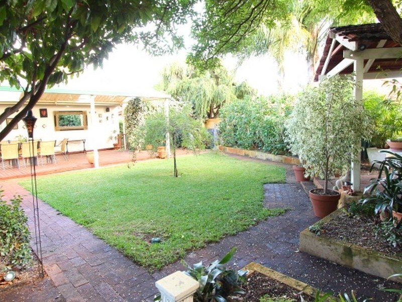 37 Peachey Avenue, Kewdale WA 6105