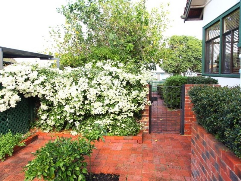 37 Peachey Avenue, Kewdale WA 6105