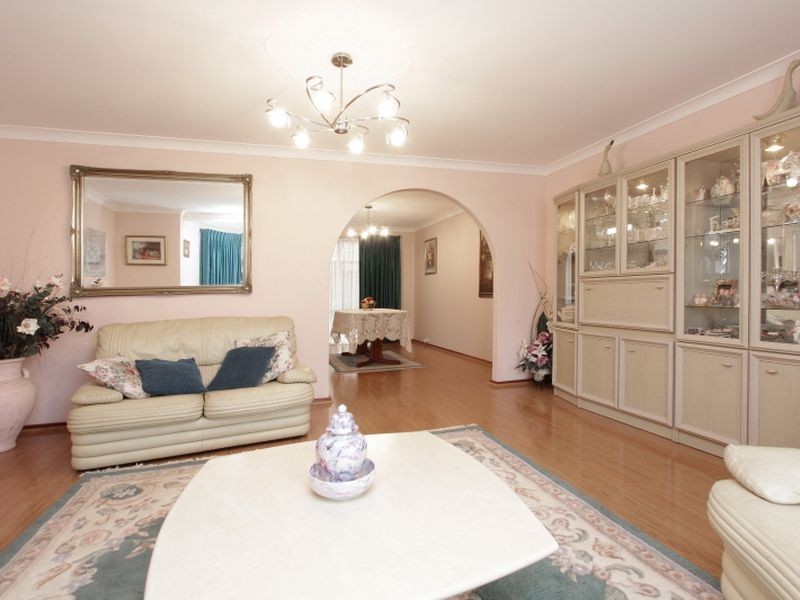 99 Jones Street, Stirling WA 6021