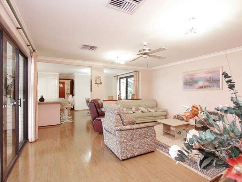 99 Jones Street, Stirling WA 6021