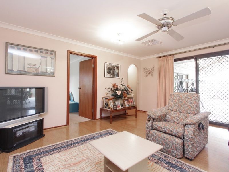 99 Jones Street, Stirling WA 6021