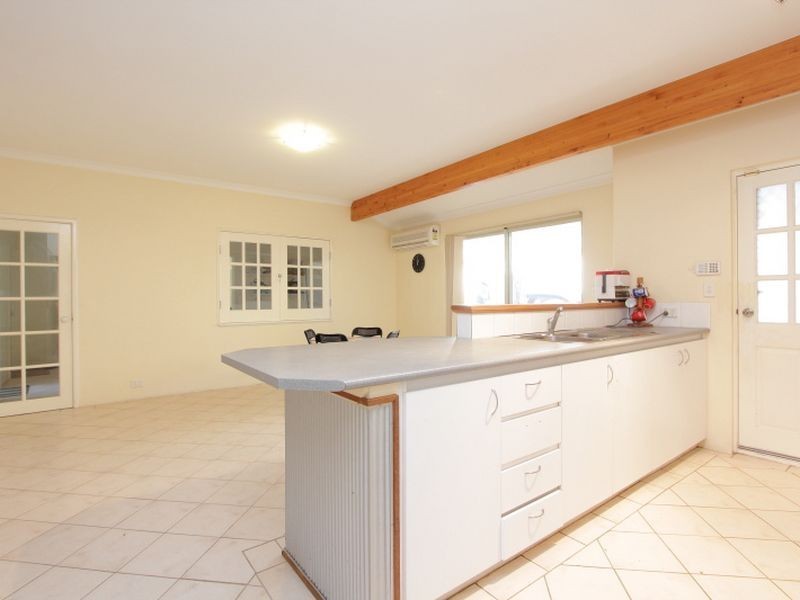 15 Boxley Place, Langford WA 6147