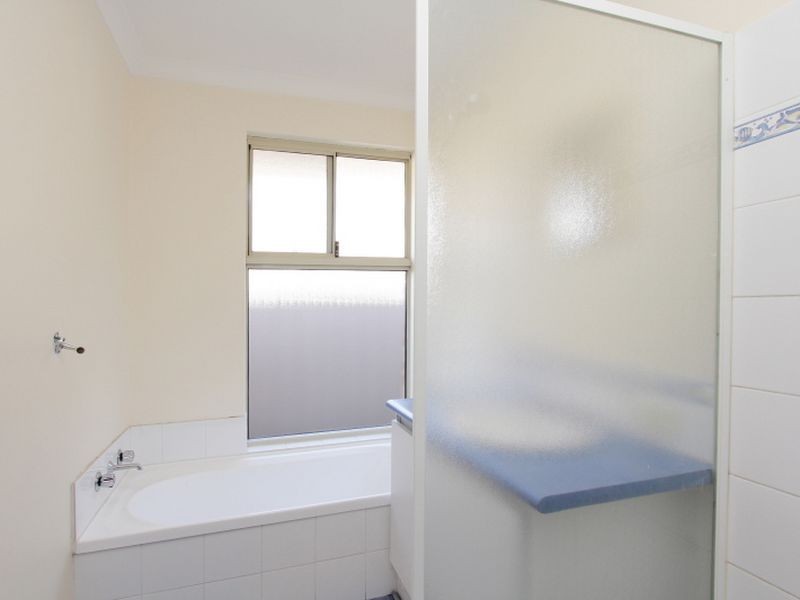 15 Boxley Place, Langford WA 6147