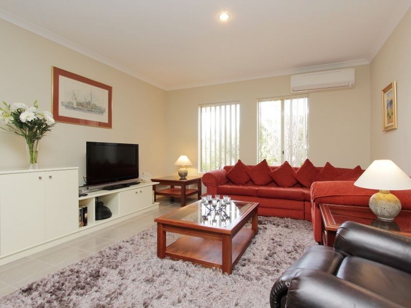 19B Raleigh Street, Carlisle WA 6101