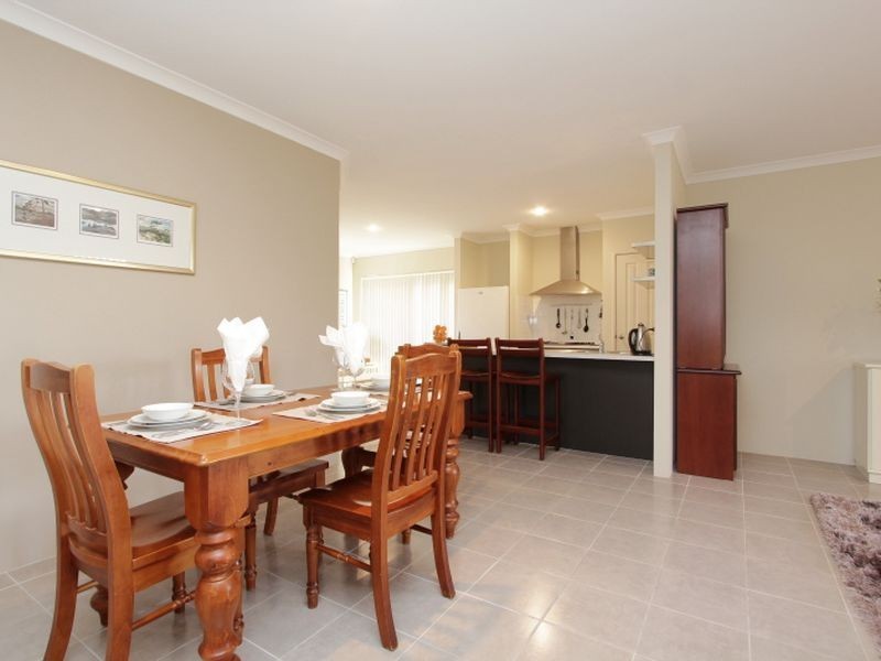 19B Raleigh Street, Carlisle WA 6101