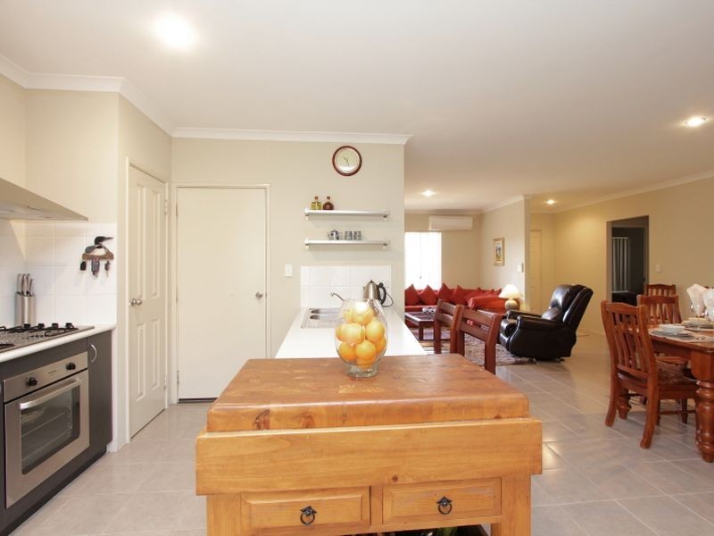 19B Raleigh Street, Carlisle WA 6101