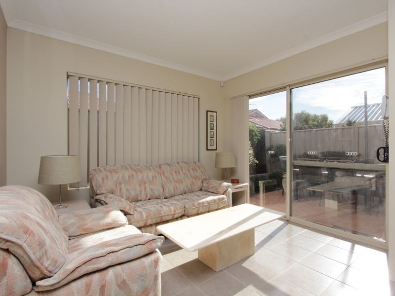 19B Raleigh Street, Carlisle WA 6101