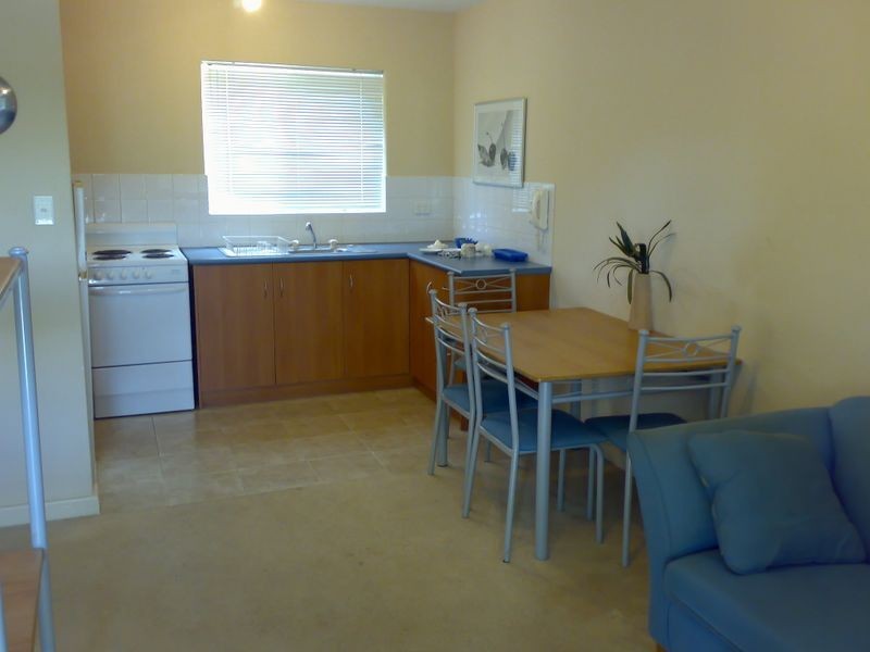 7/81 Leonard Street, Victoria Park WA 6100