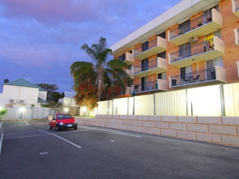 11/11 King George Street, Victoria Park WA 6100