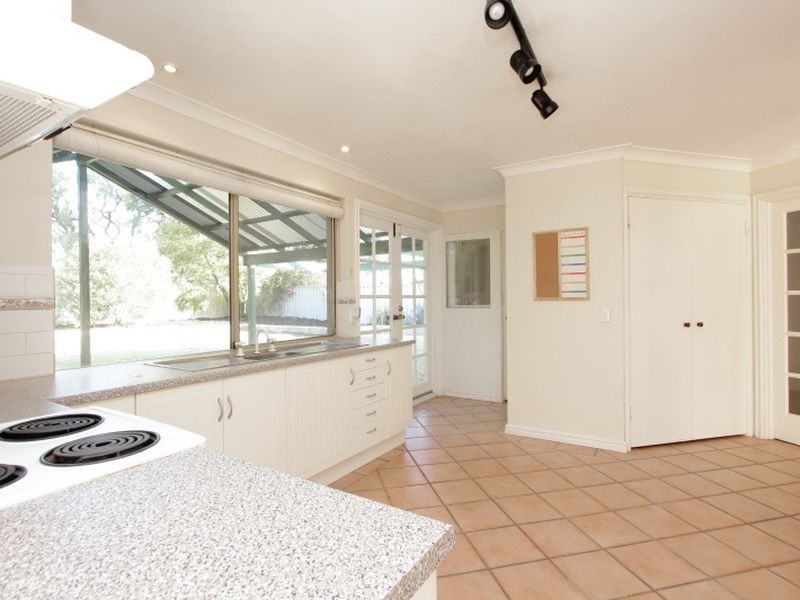 39 Jackson Road, Karawara WA 6152