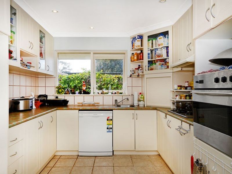 4 Irverna Place, Girrawheen WA 6064