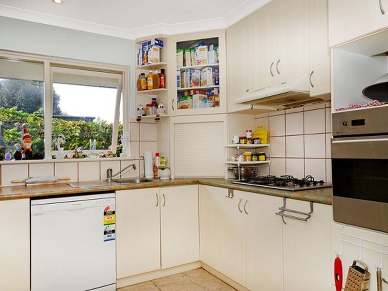 4 Irverna Place, Girrawheen WA 6064