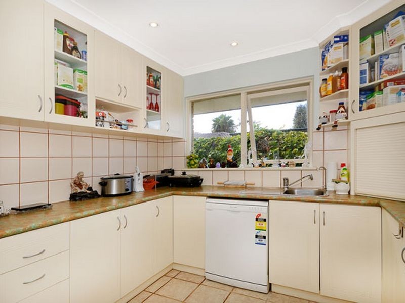 4 Irverna Place, Girrawheen WA 6064