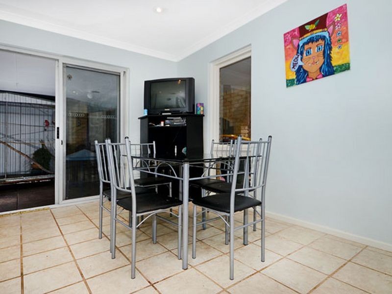 4 Irverna Place, Girrawheen WA 6064