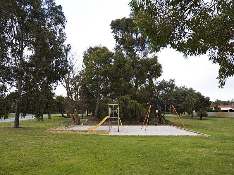 19 Lenhay Court, Willetton WA 6155