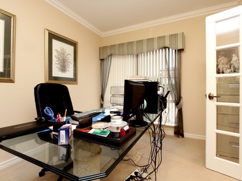 26 Fairbairn Road, Coogee WA 6166