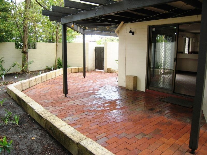 4/354 Mill Point Road, South Perth WA 6151