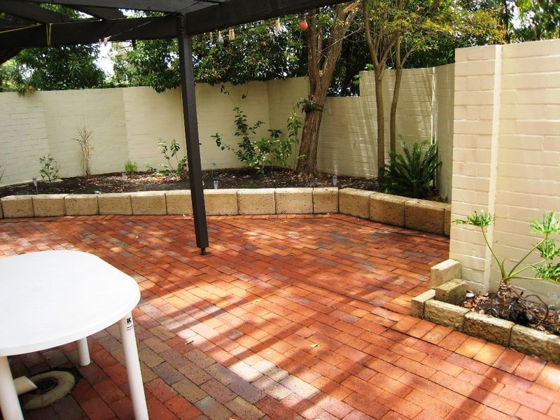 4/354 Mill Point Road, South Perth WA 6151