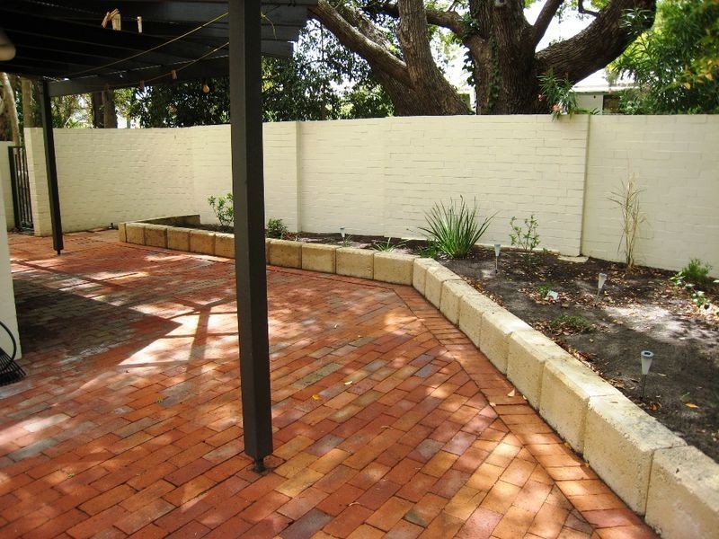 4/354 Mill Point Road, South Perth WA 6151