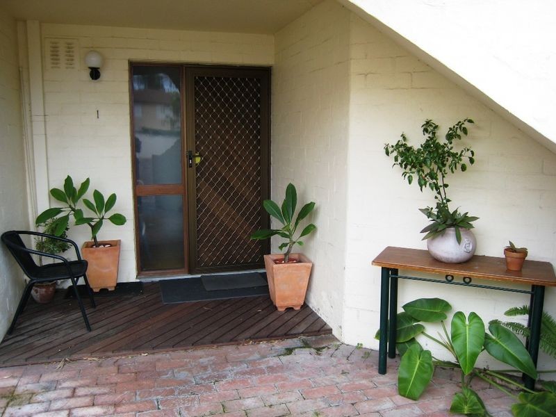 1/19 Delamere Avenue, South Perth WA 6151