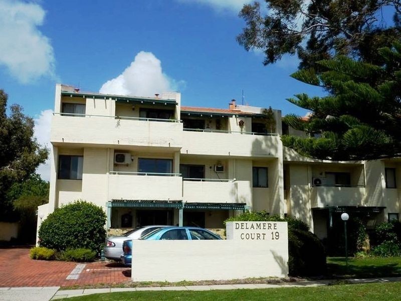1/19 Delamere Avenue, South Perth WA 6151