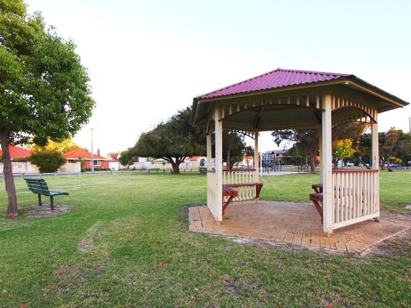 1/19 Delamere Avenue, South Perth WA 6151